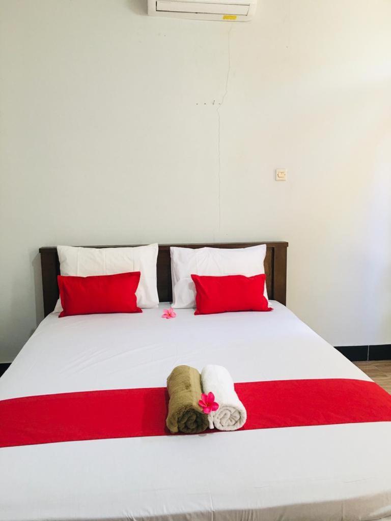 Gili Maya Cottages Гили-Эйр Экстерьер фото